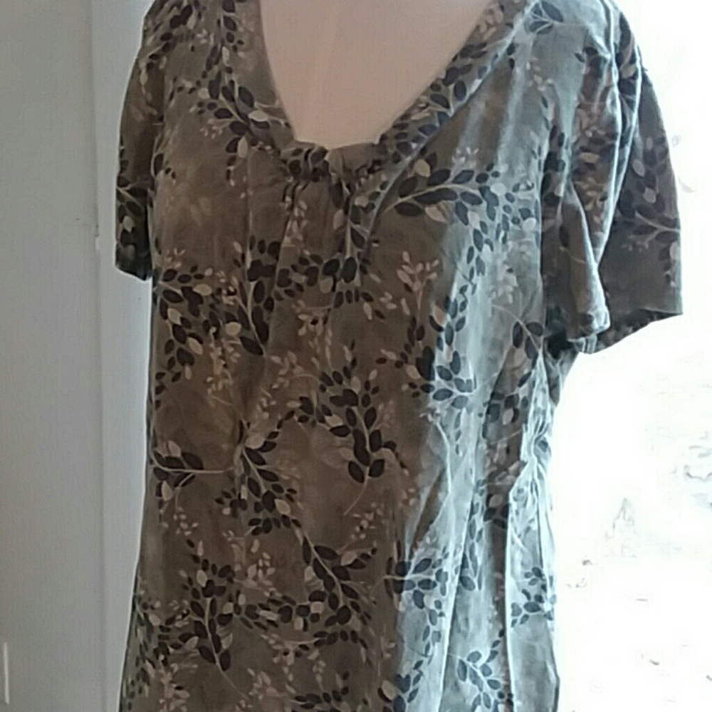 Women's Croft & Barrow Dreesy Tshirt Size XL